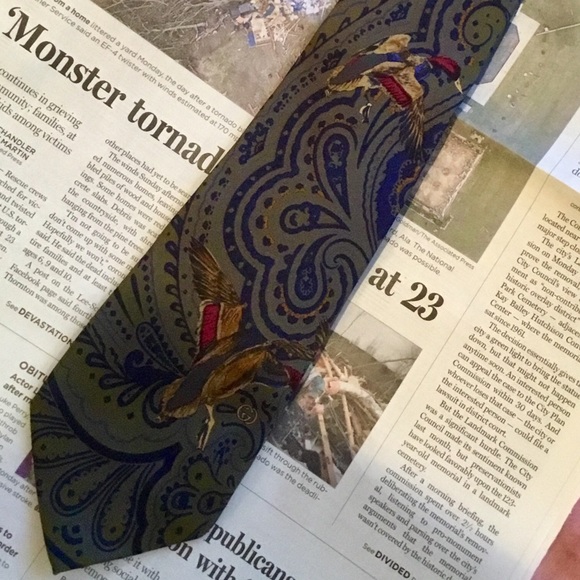 Gucci Other - Gucci Mallard Silk Tie